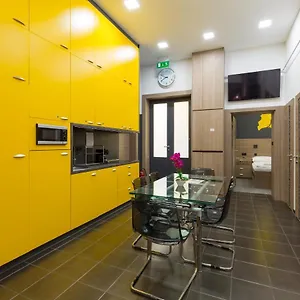 https://e14-design-hostel.inbudapesthotels.com