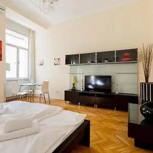 https://prime-location-superior-rooms.inbudapesthotels.com