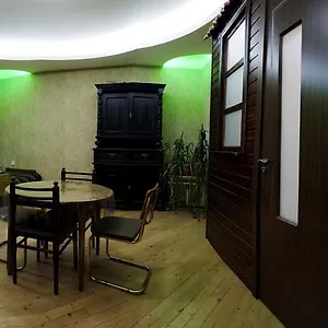 https://hostel-kiki.alltbilisihotels.com